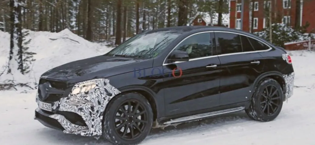 Mercedes GLE Coupé: foto spia su strada