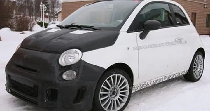 Nuove foto spia Fiat Abarth 500 SS