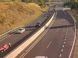 Pilota fantasma arrestato: sfrecciava in autostrada su una 