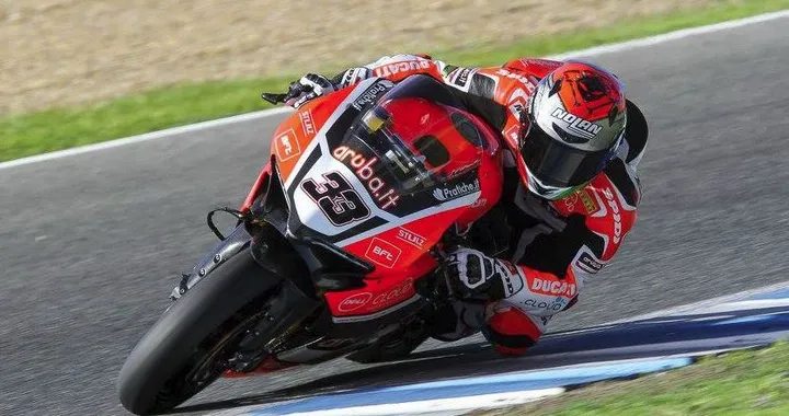 SBK, Melandri: "Ora penso da pilota, non da ex"