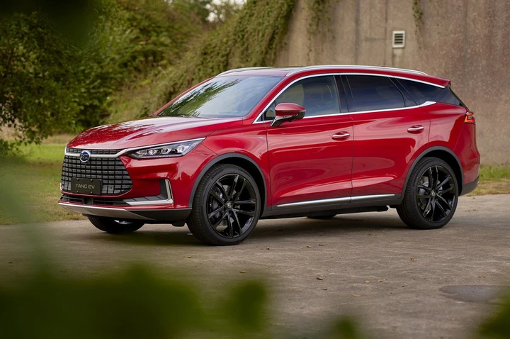 BYD arriva in Europa con tre modelli