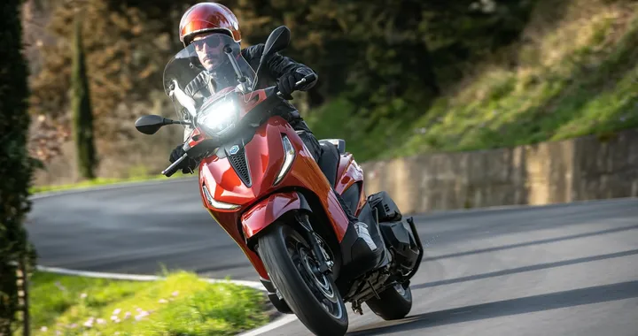 Beverly Tour, 11 tappe per scoprire il nuovo scooter di Piaggio: ecco il calendario