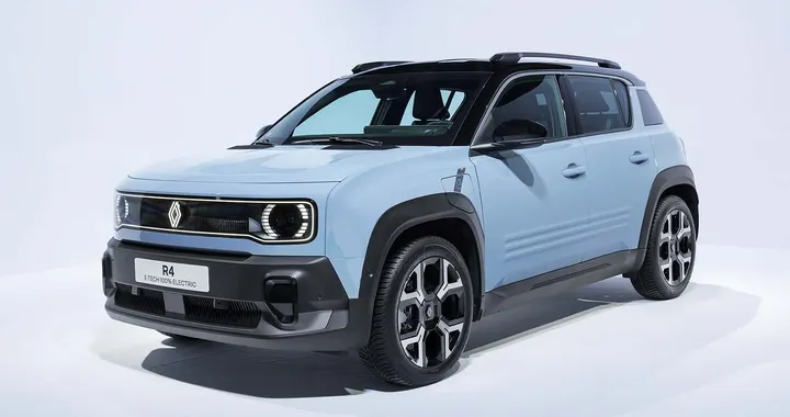 Renault 4 E-Tech Electric: il ritorno di un’icona del passato... alla spina