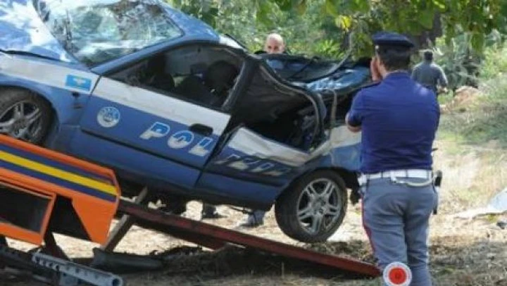 Polizia di Stato: un incidente stradale ha ucciso il 70% degli agenti morti in servizio
