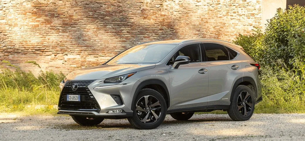 Lexus NX300h: la prova su strada