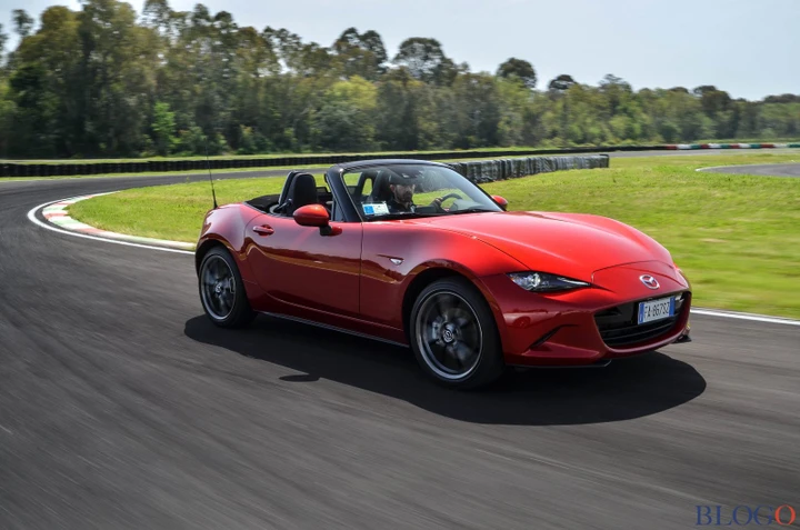 Mazda MX-5: la prova su strada