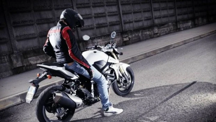 Suzuki GSR750: il test di Motoblog