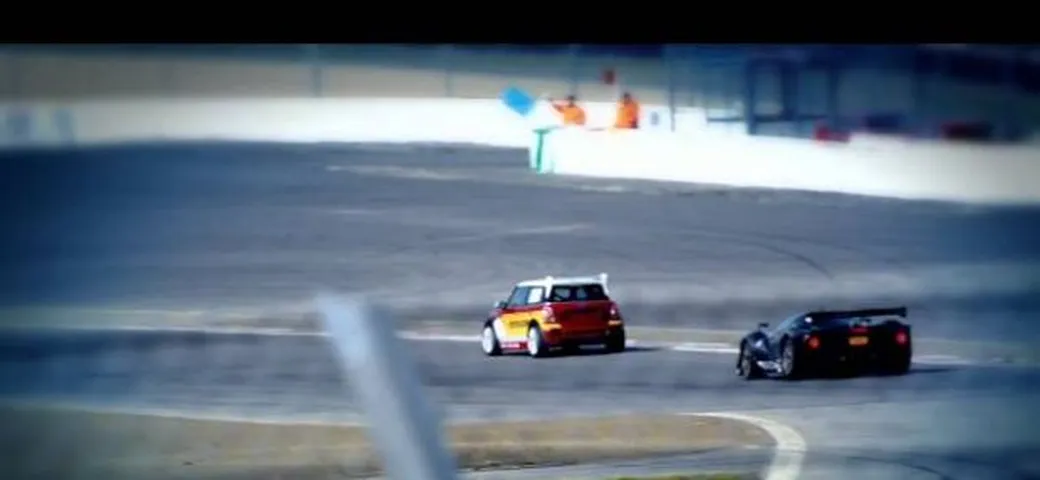 Video: la Ferrari P4/5 Competizione al Nurburgring