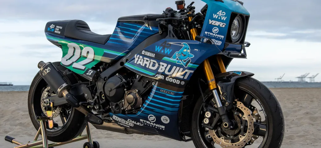 Passione e solidarietà: la Yamaha XSR900 SV2 è un’opera d’arte a fini umanitari