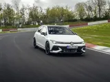 Volkswagen Golf GTI EDITION 50 ottiene un record storico al Nürburgring