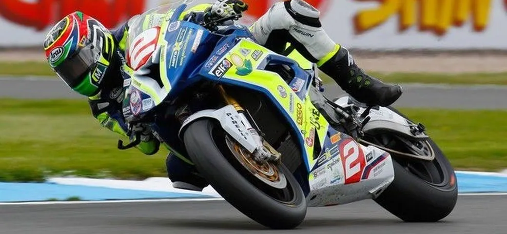 STK1000 Donington: Tamburini in pole su Savadori