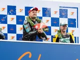 Michael Dunlop domina il Classic TT 2025 Lightweight: vittoria storica a Snaefell