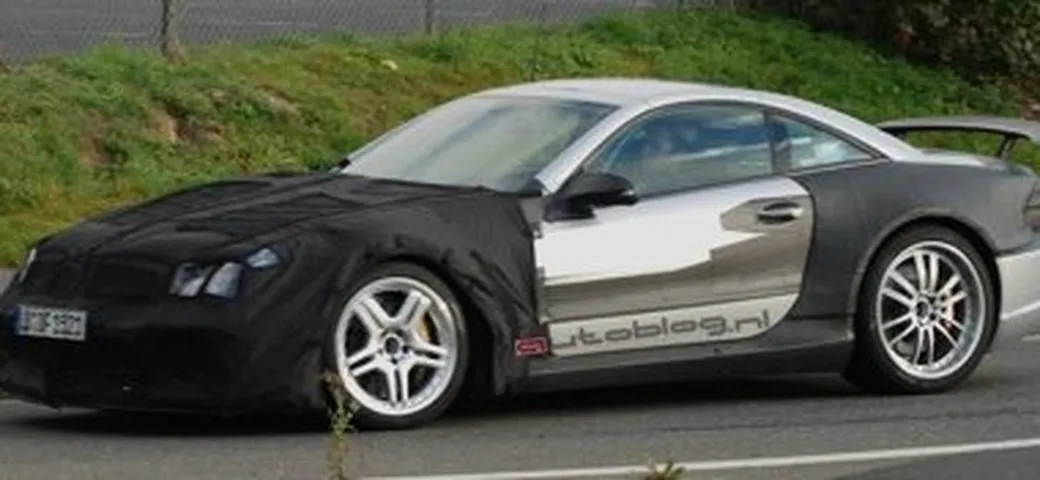 Nuove foto spia: Mercedes SL Black Series? SLC? McLaren?