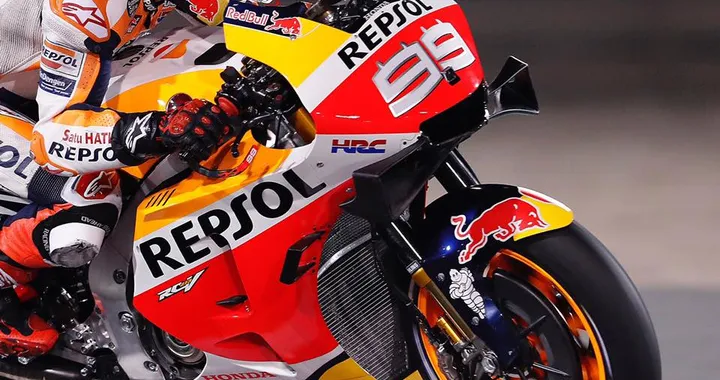 MotoGP: Lorenzo, rottura della costola