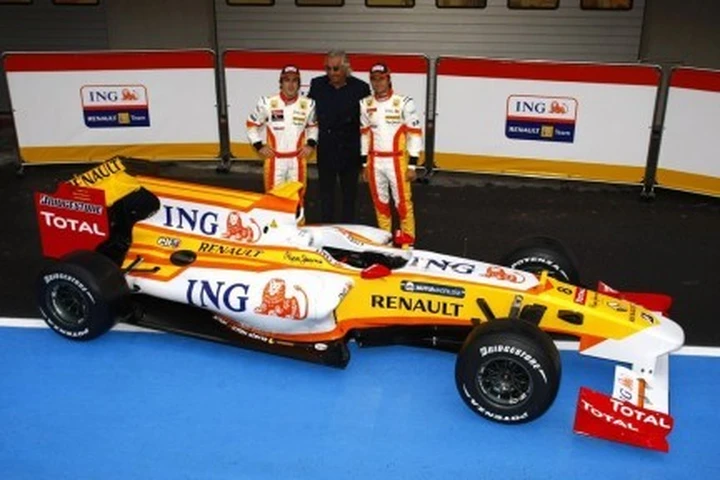 Renault R29 F1: arriva lo sponsor Total