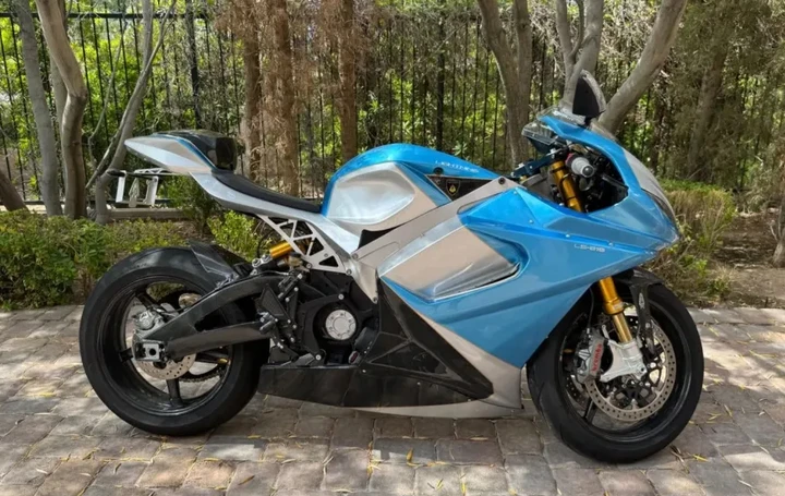 La moto elettrica più veloce del mondo è su eBay