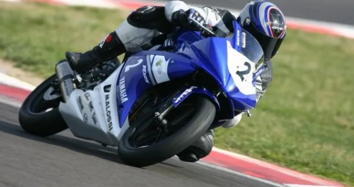 Test: in pista con Yamaha R125 e R125 Cup 2010