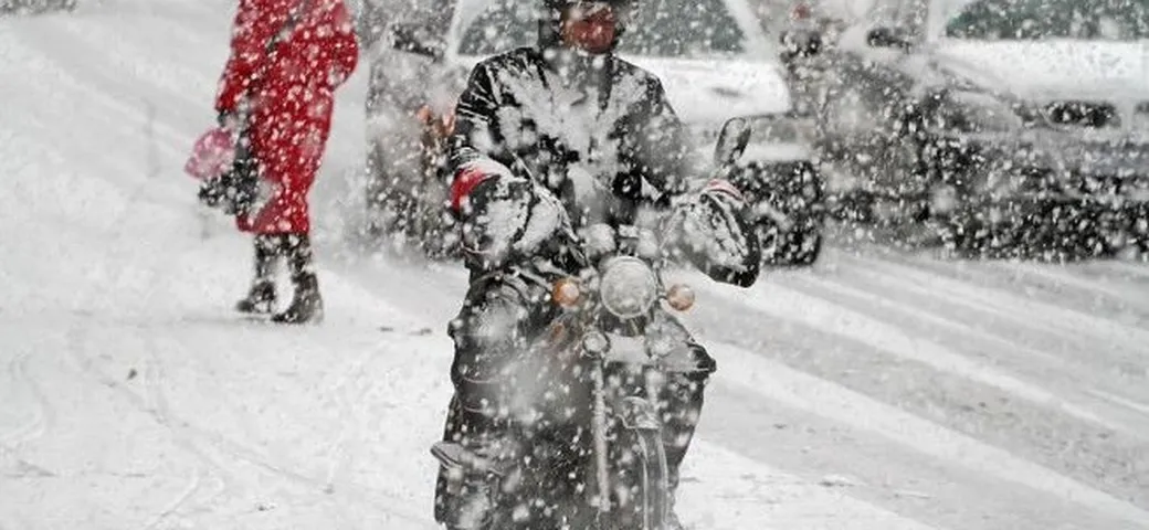Gomme invernali moto: chiarificata la norma