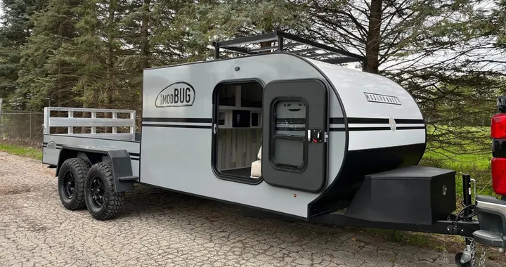 Perché tutti parlano del Modern Buggy UH18: il camper per motociclisti