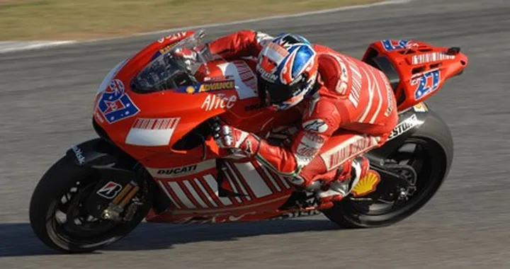 Casey Stoner: "Positivo il debutto della GP8"