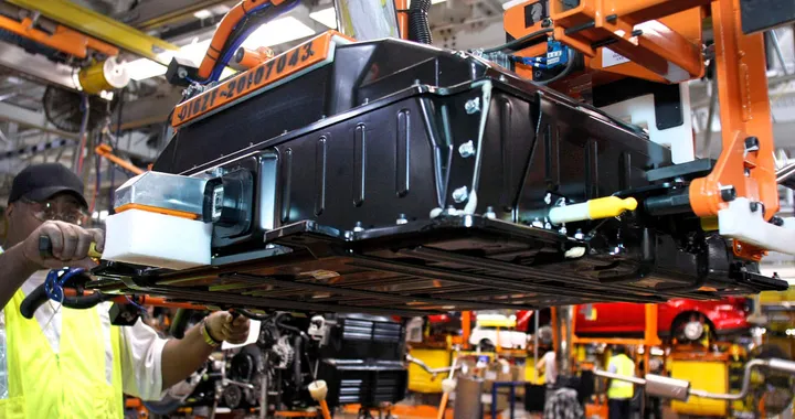 Auto elettriche: arriva il passaporto delle batterie