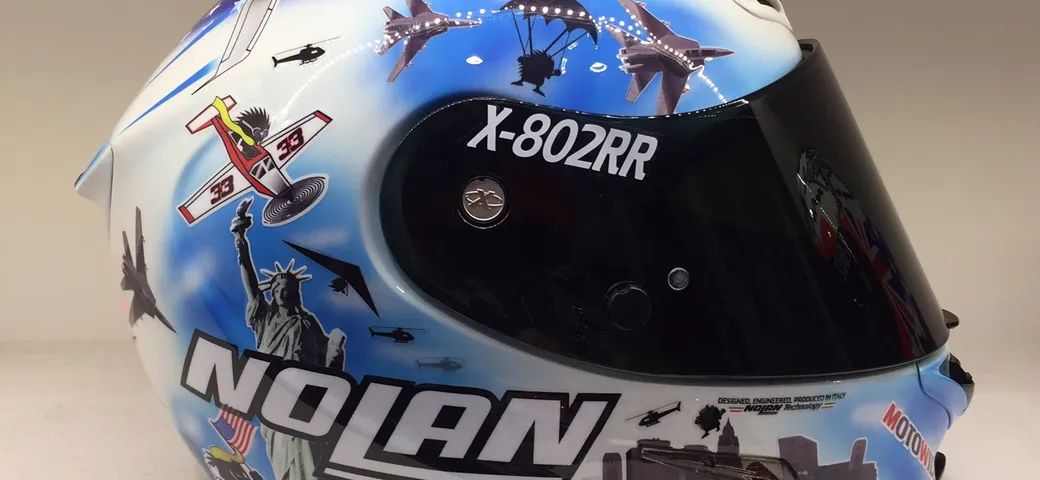 Marco Melandri: un casco speciale per Laguna Seca