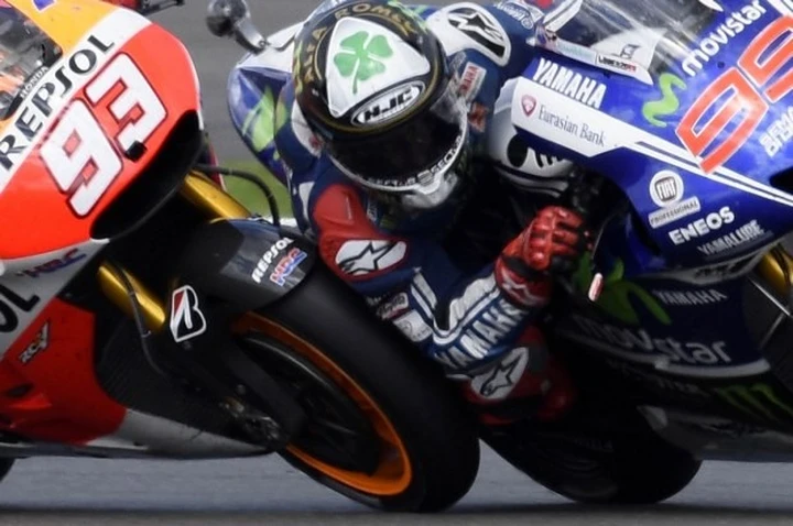 Lorenzo duro su Marquez. Sorpasso oltre il limite?