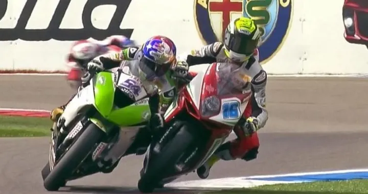 Supersport Assen 2015: Sofuoglu vince su Cluzel, 5° Rolfo