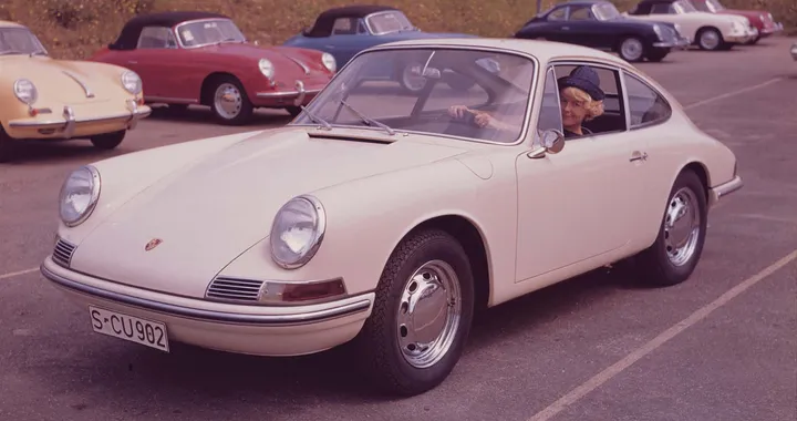 Porsche compie 70 anni: una storia di successi [Video]