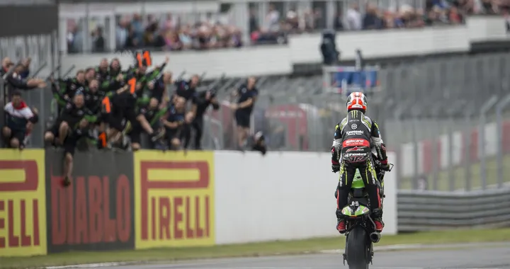 SBK Donington 2019: bandiera rossa in Superpole Race e vittoria ancora per Rea.