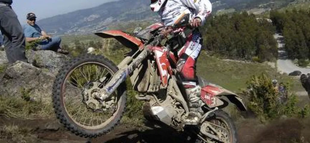 Mondiale Enduro in Portogallo: bene Aprilia e Husqvarna