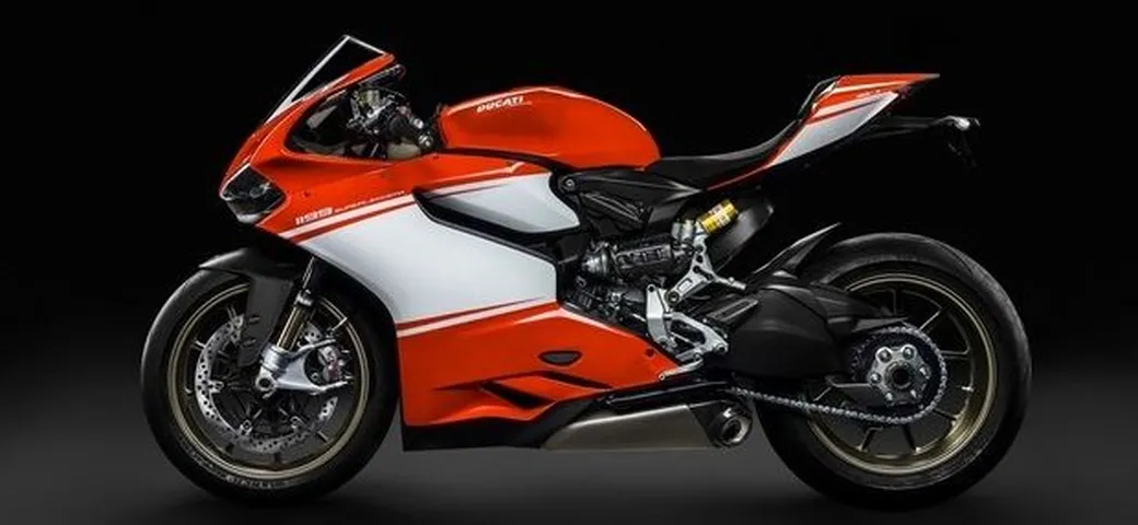 Ducati 1199 Superleggera 2014: iniziata la produzione [video]