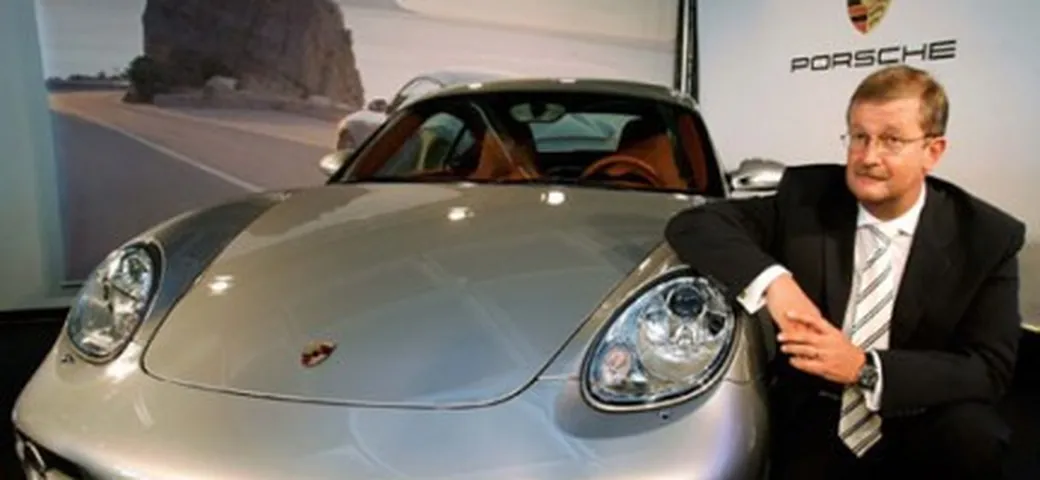 L'amministratore delegato di Porsche difende il suo spropositato stipendio