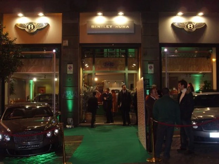 Bentley: ieri a Roma l'arrivo della Flying Spur Speed in Italia