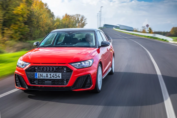 Audi A1 Sportback: storia, allestimenti e prezzi [Video]