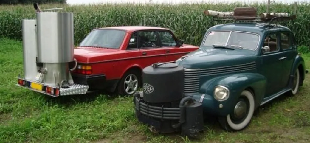 Automobili a legna: quando negli anni '40 e '50 viaggiavamo grazie al faggio