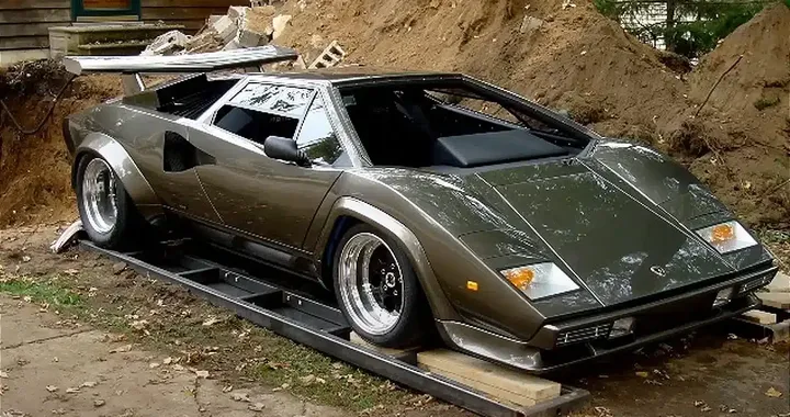 Lamborghini "fai da te" in un seminterrato, 17 anni per realizzare un capolavoro