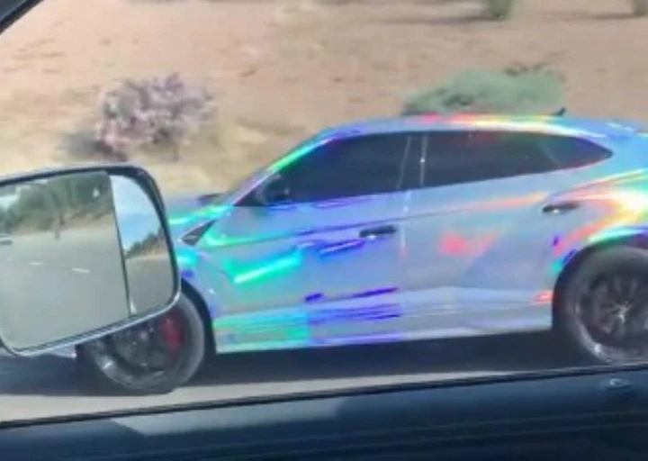 Colori auto particolari: la Lamborghini Urus Arcobaleno