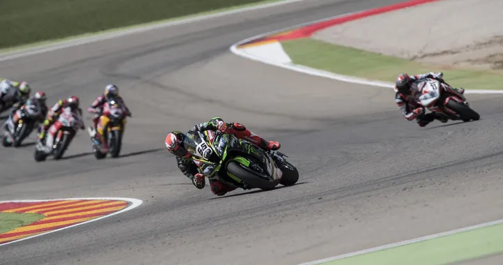 Sbk, Assen: round decisivo? Rea cerca la fuga. Ducati al contrattacco
