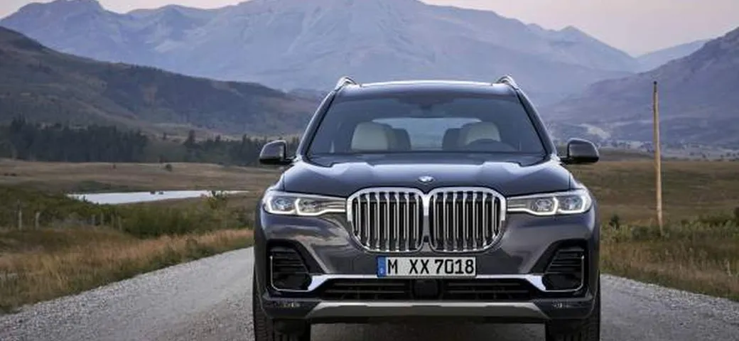 BMW X8: allo studio la SUV coupé di grandi dimensioni?