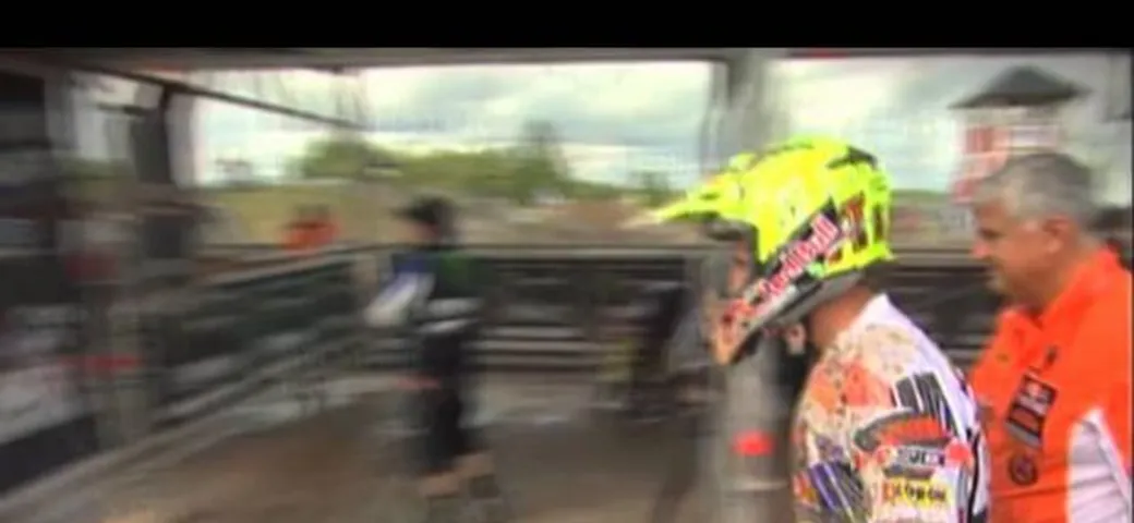 Tony Cairoli, il video best of del 2012: velocità, fango e gloria.