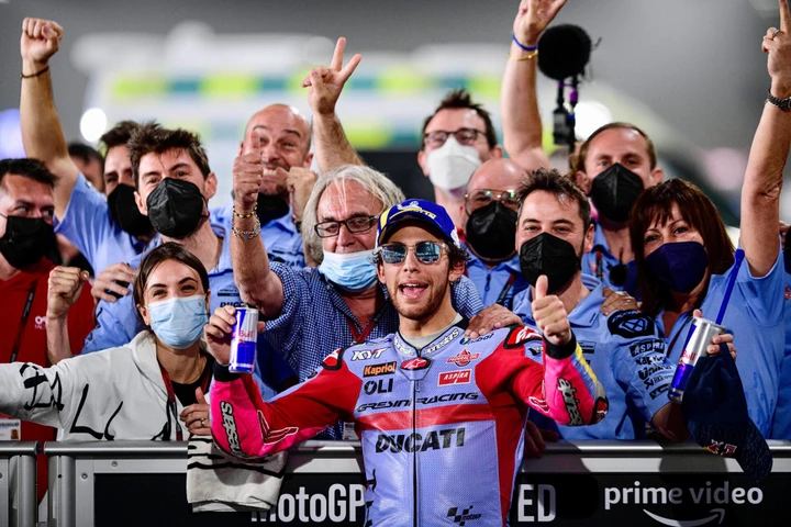 ingrandisci immagine