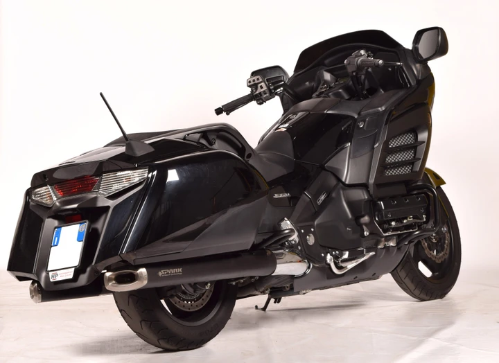 Spark: impianti di scarico per Honda Gold Wing e CRF 450