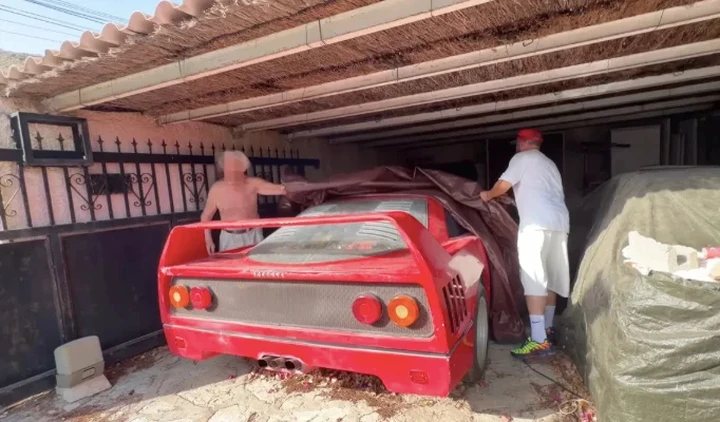 Trova 2 Ferrari F40 abbandonate su Google Maps, ma c’è una sorpresa