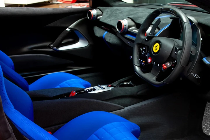 Ferrari 812 Competizione 75 anniversario