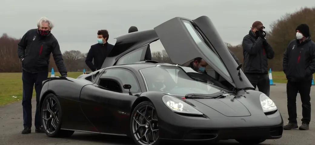 Gordon Murray T.50: prototipo in pista con il progettista [Video]