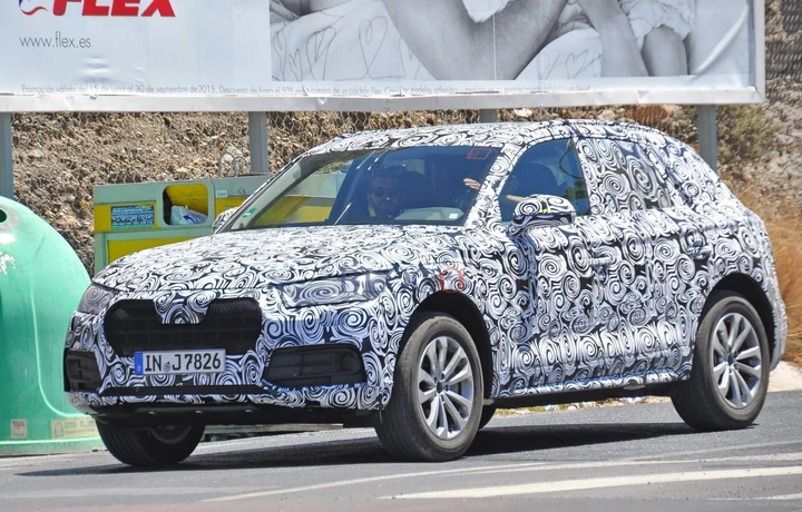 Le foto spia della nuova Audi Q5