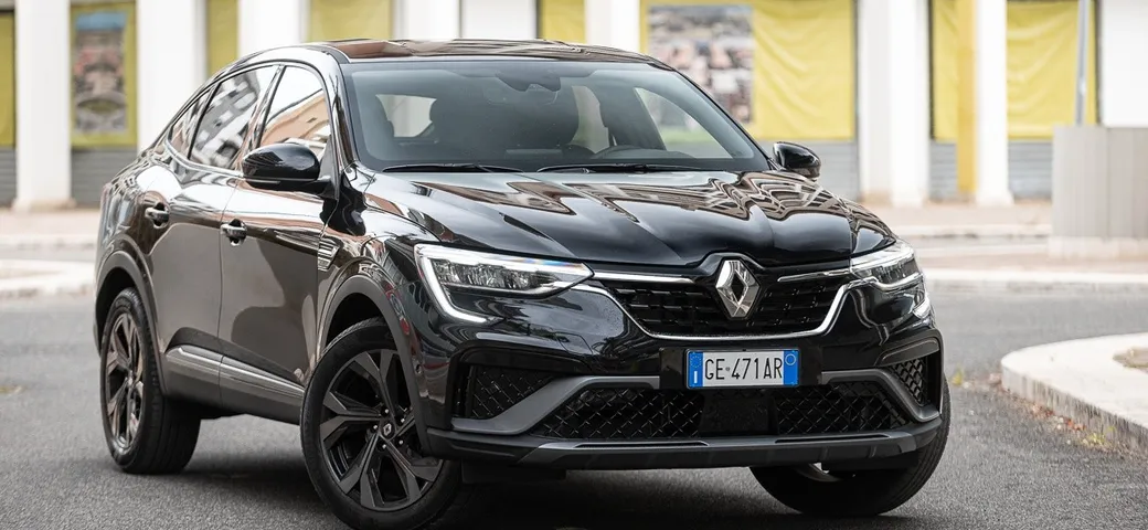 Renault Arkana TCe 140 EDC: la prova su strada