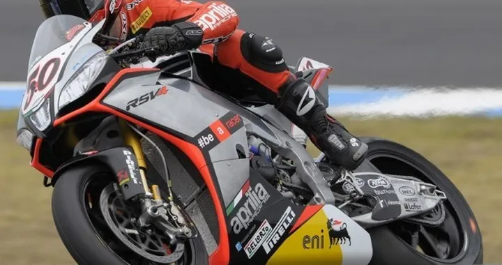 Superbike, Phillip Island: Superpole per Guintoli su Giugliano e Melandri, caduta per Sykes [FOTO]