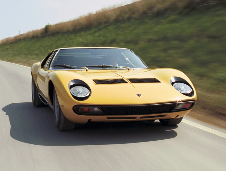 Un impero di auto d'epoca intestate a prestanome: la frode clamorosa